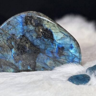 Labradorite Crystal